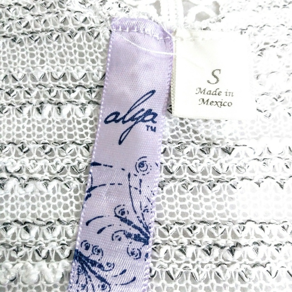 Alga Grey with White Lace Short Sleeve Tunic - Picture 2 of 5